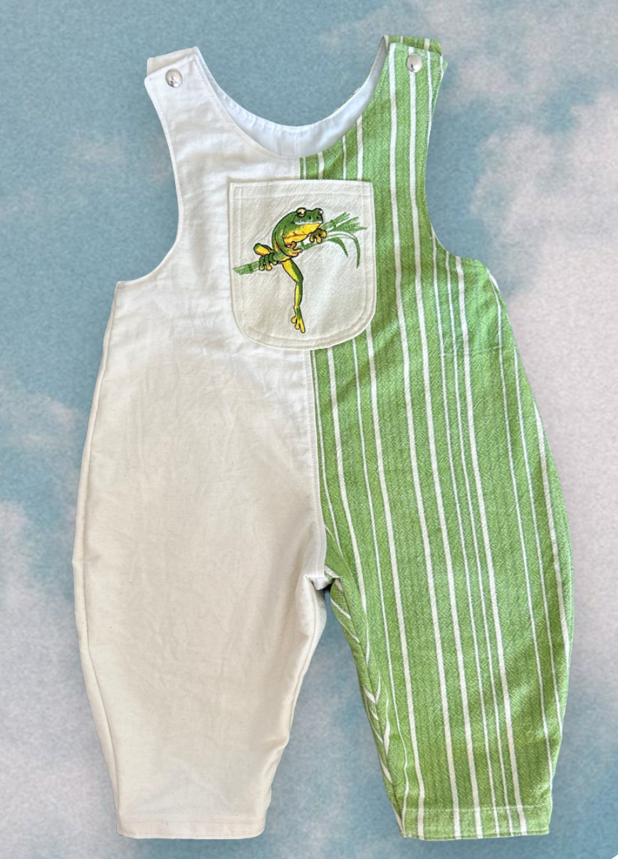 Frog Overalls (1 / 12-18 months)